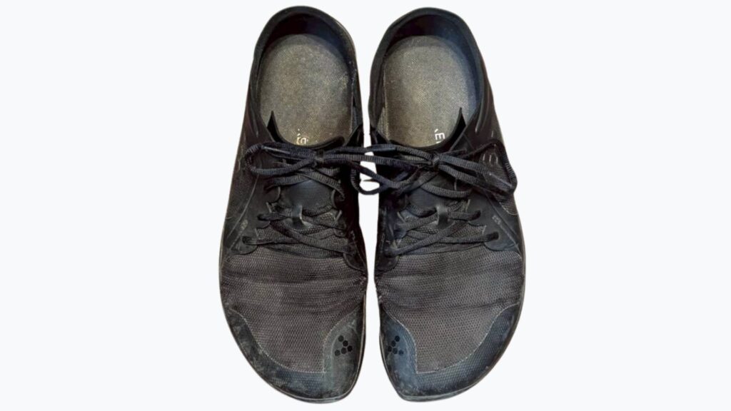 Vivobarefoot Primus Lite III 1年使用後の全体実物写真